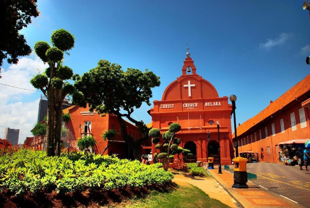 Mahkota Hotel Apartment Melaka Exterior photo